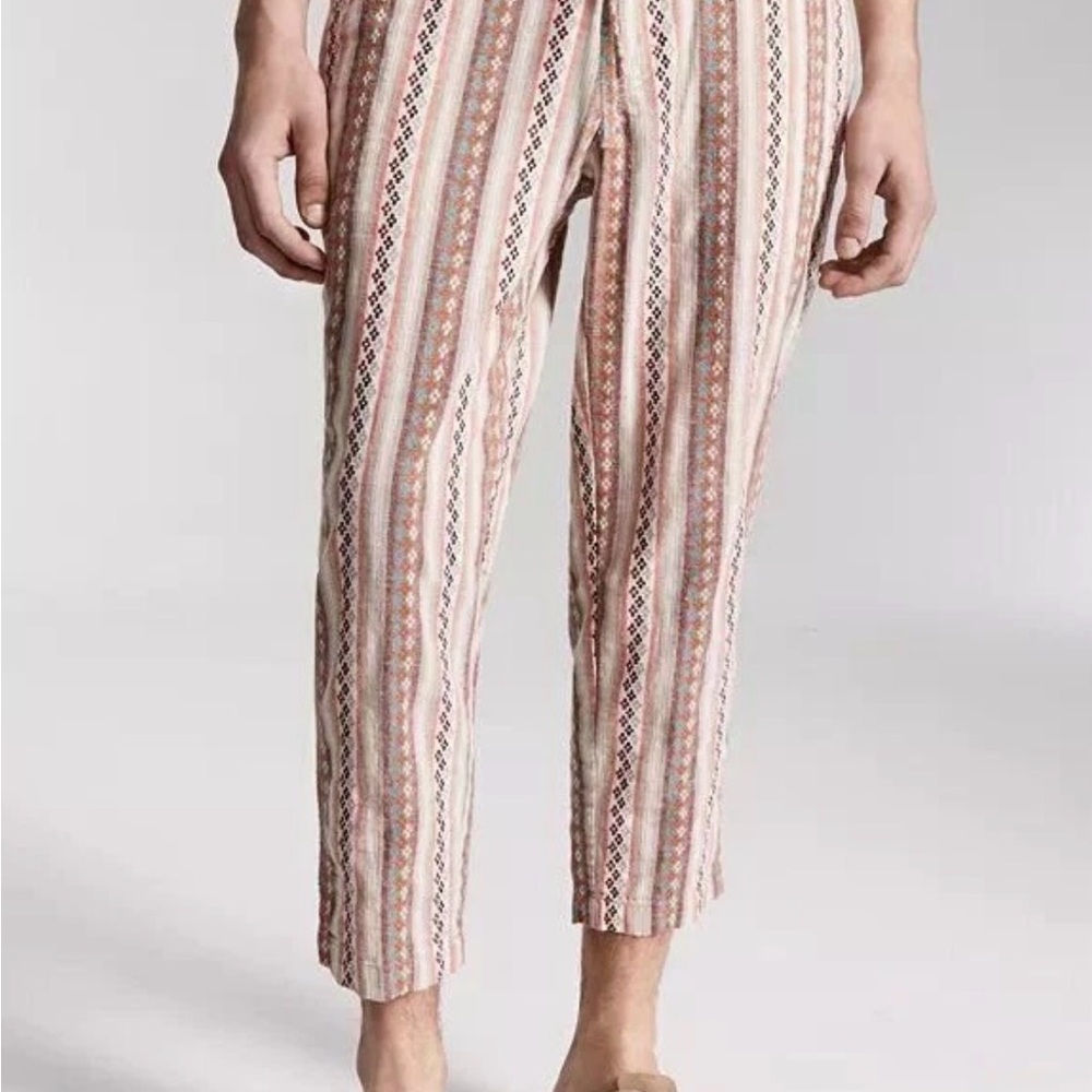 Sun + Stone Men’s Walworth Geo-Stripe Cropped Drawstring Pants